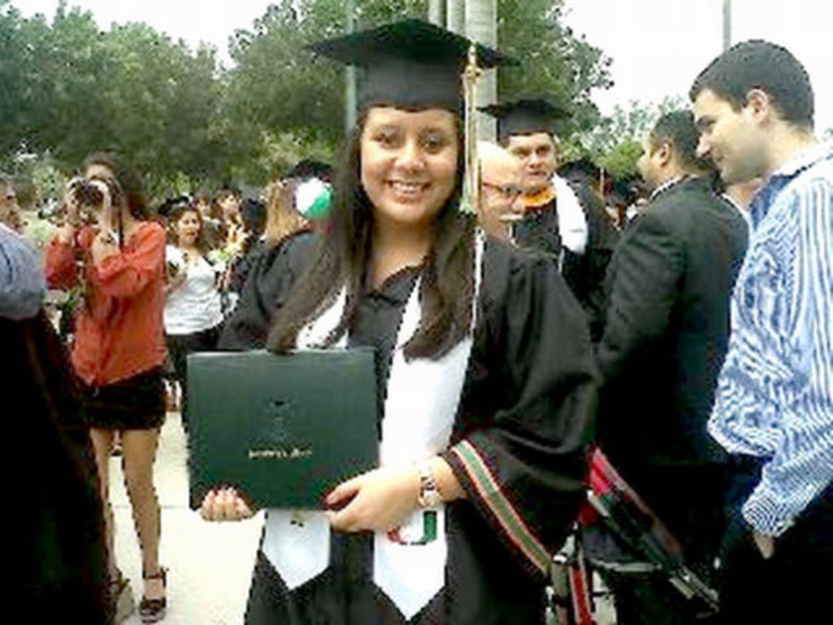 Hondureña destaca como ingeniera aeroespacial