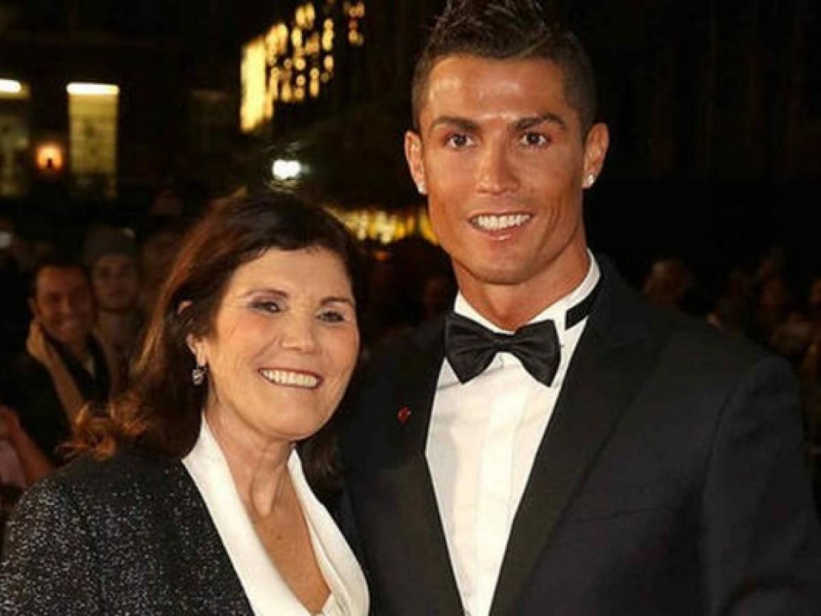 Internan a madre de Cristiano Ronaldo por accidente cerebrovascular
