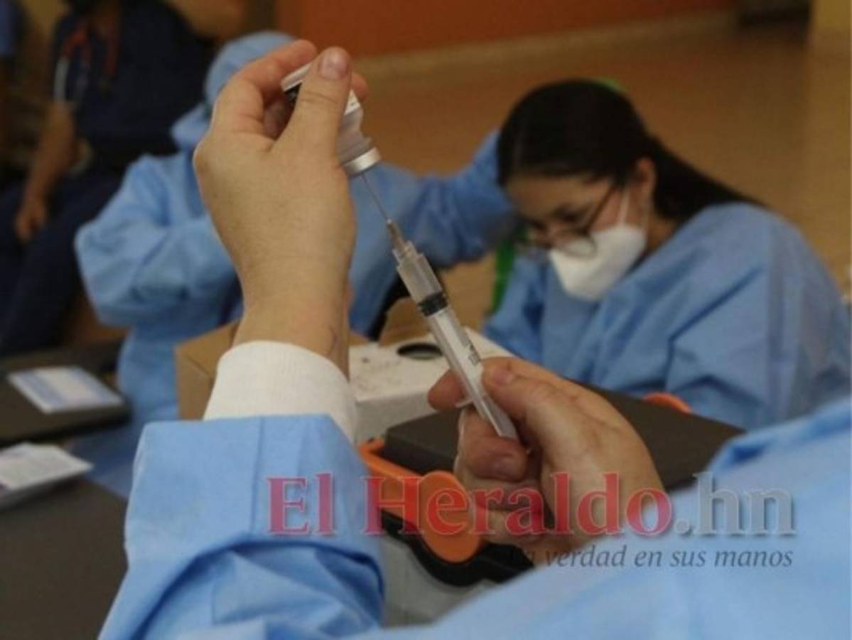 Empleados del Congreso Nacional serán vacunados este martes y miércoles