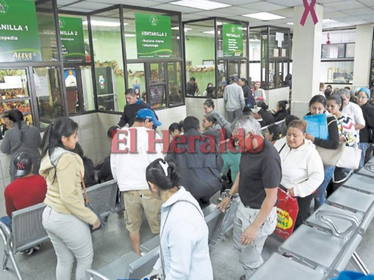 Comienza la reprogramación de citas médicas en el Seguro Social