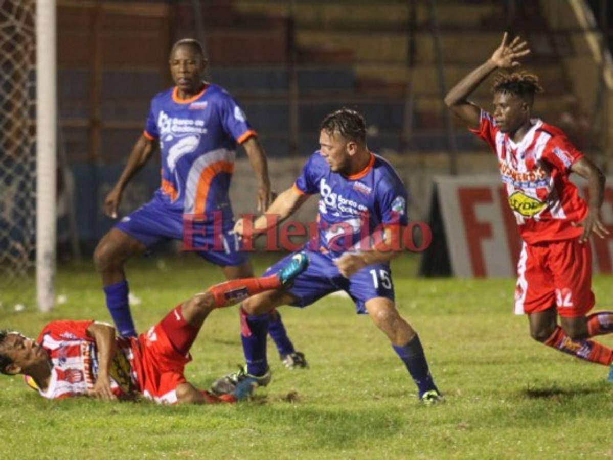 Los Lobos de la UPN sacaron un punto que supo a triunfo ante el Vida en La Ceiba