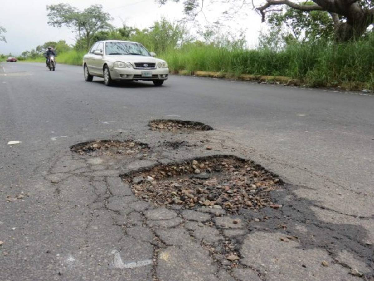 Carretera de La Paz a Marcala está llena de trampas mortales