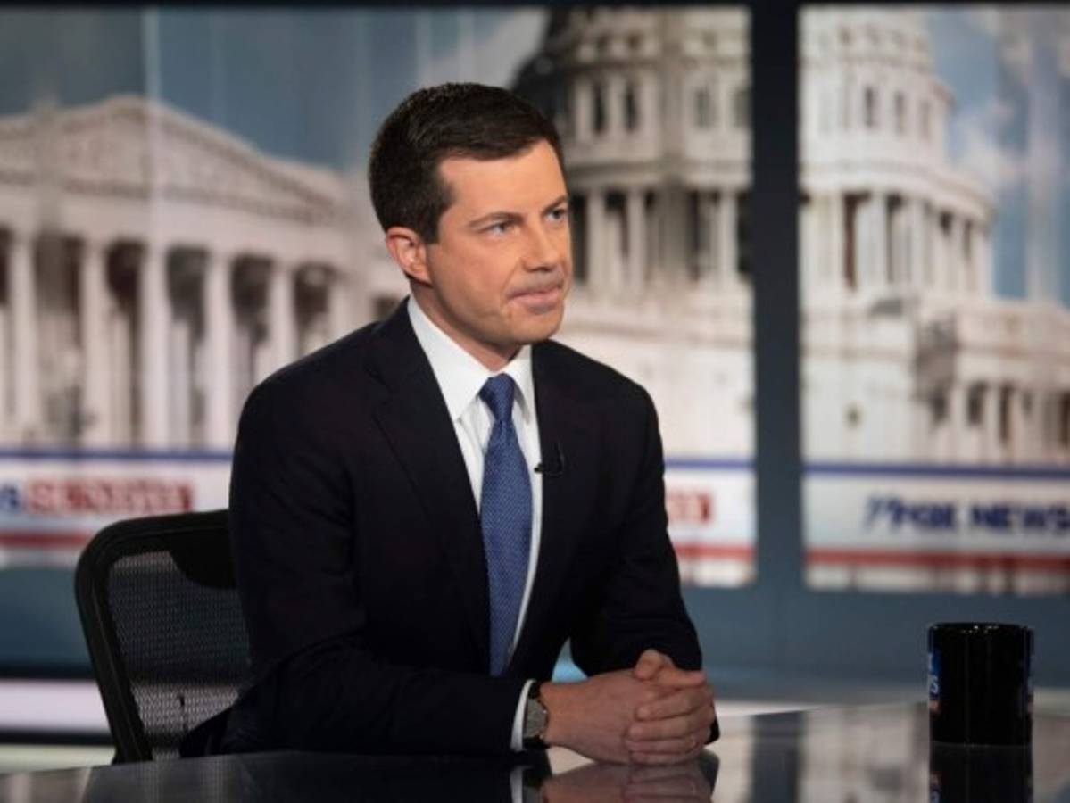 Precandidato demócrata admite haber consumido marihuana