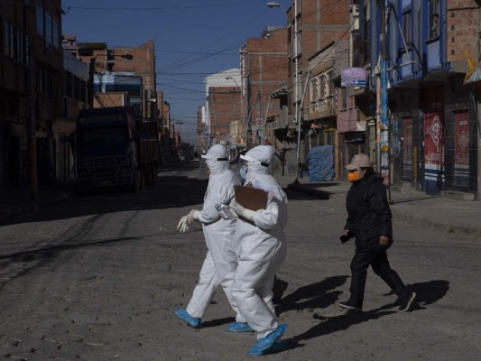 Bolivia: aumenta recolección de cuerpos en calles y casas