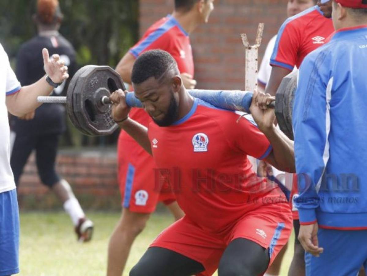 Jorge Benguché fue uno de los atacantes de Olimpia que entrenó con todo este miércoles. (Foto: Ronal Aceituno / EL HERALDO)