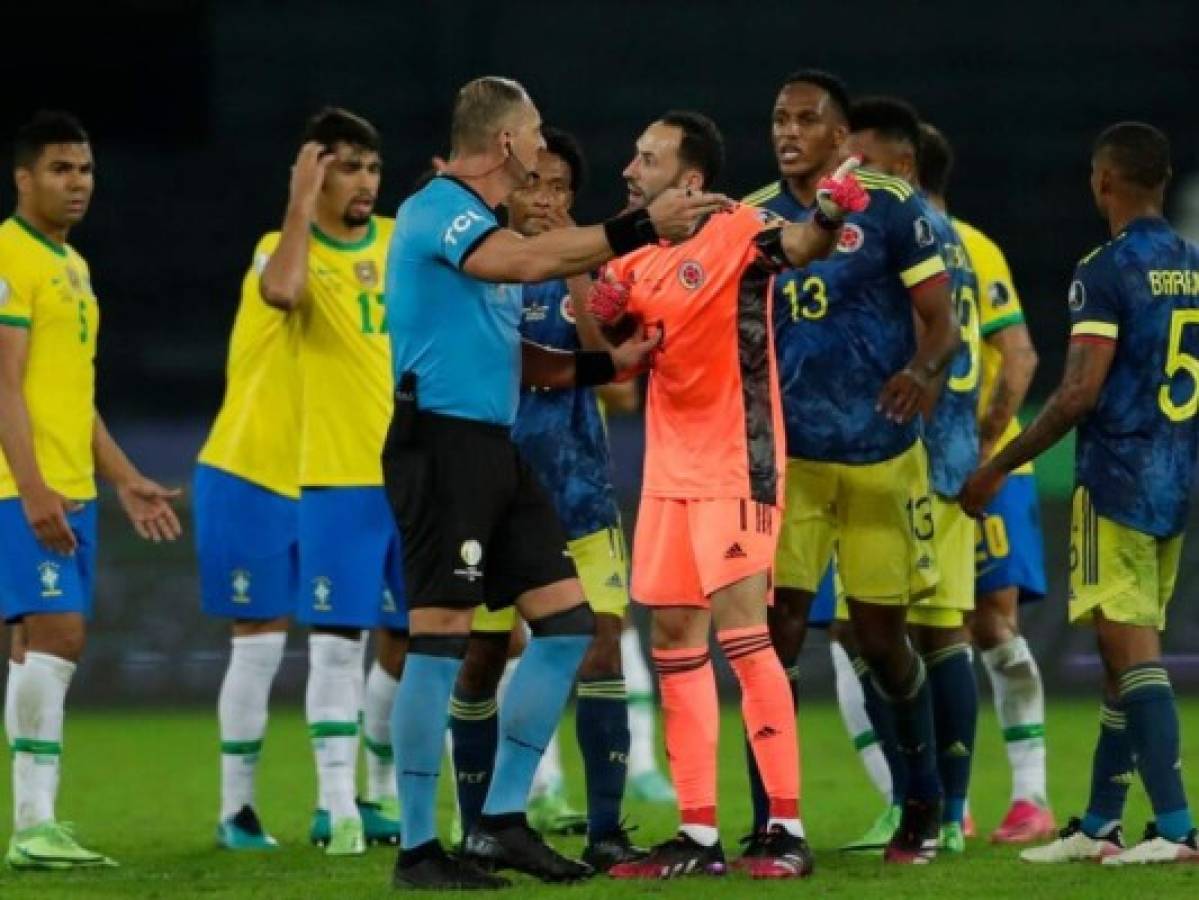 Copa América: Con polémica, Colombia cae 1-2 ante Brasil pero avanza