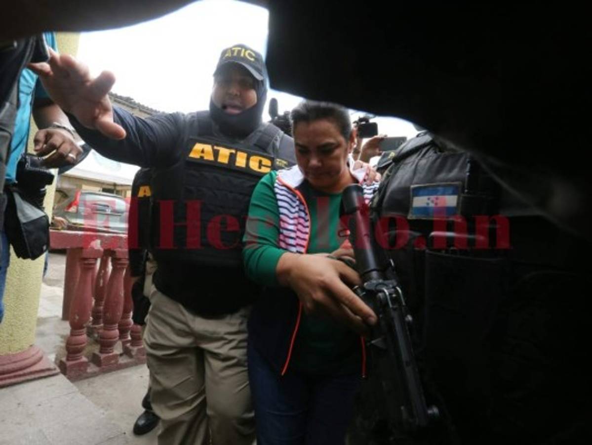 Admiten recurso a favor de la ex primera dama Rosa Elena Bonilla