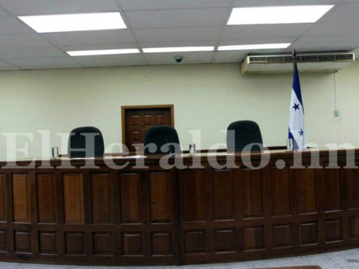Honduras: Por poco inician juicio contra difunto en la Sala III de los Tribunales de Sentencia