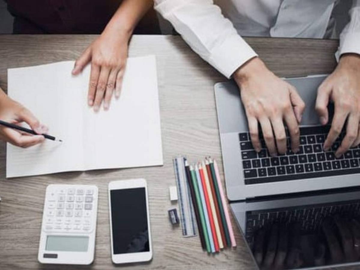 EEUU bloquea entrada de nuevos estudiantes extranjeros con clases online