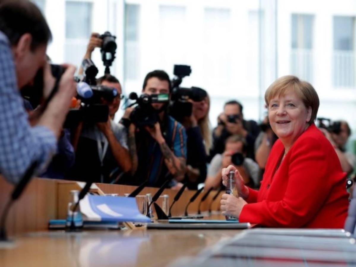 Angela Merkel critica declaraciones de Trump sobre legisladoras