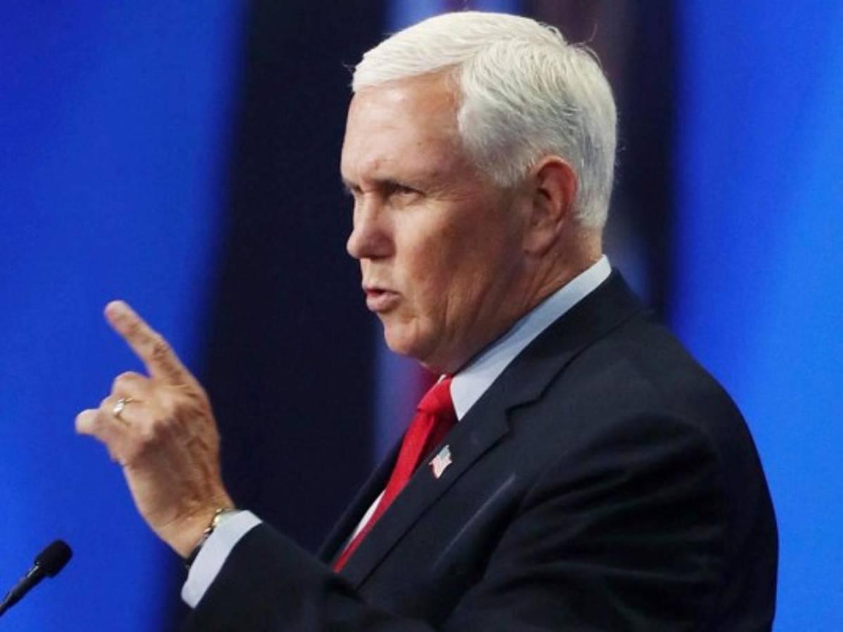 Mike Pence fue recibido con insultos en Orlando  