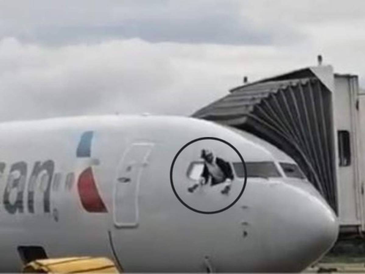 VIDEO: Pasajero ingresa a cabina de avión e intenta saltar en aeropuerto Ramón Villeda Morales  