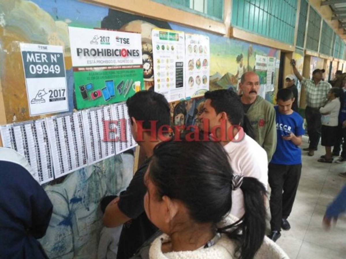 Proceso electoral continúa de forma pacífica y ordenada