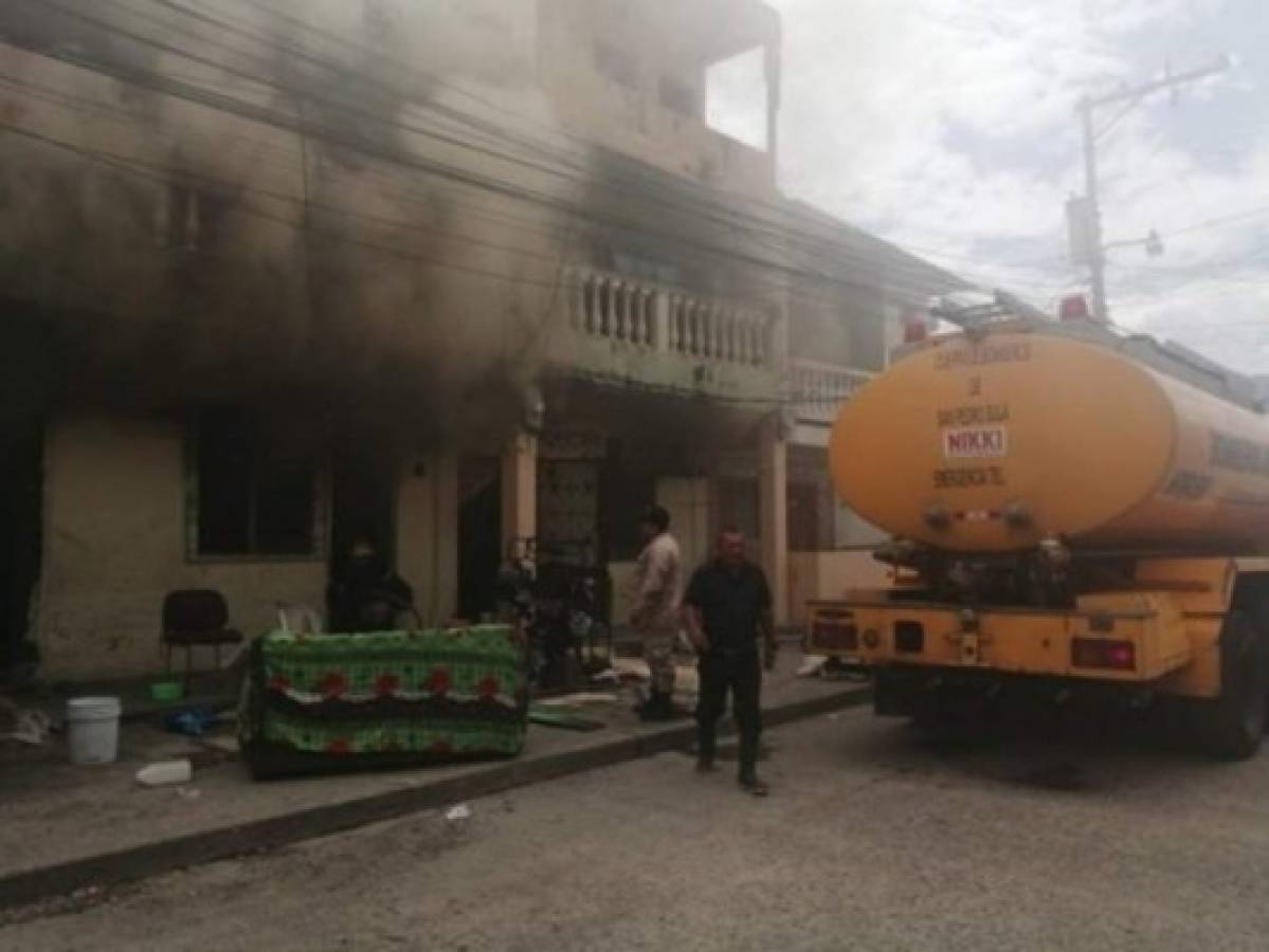 Dos incendios simultáneos queman varias viviendas en San Pedro Sula