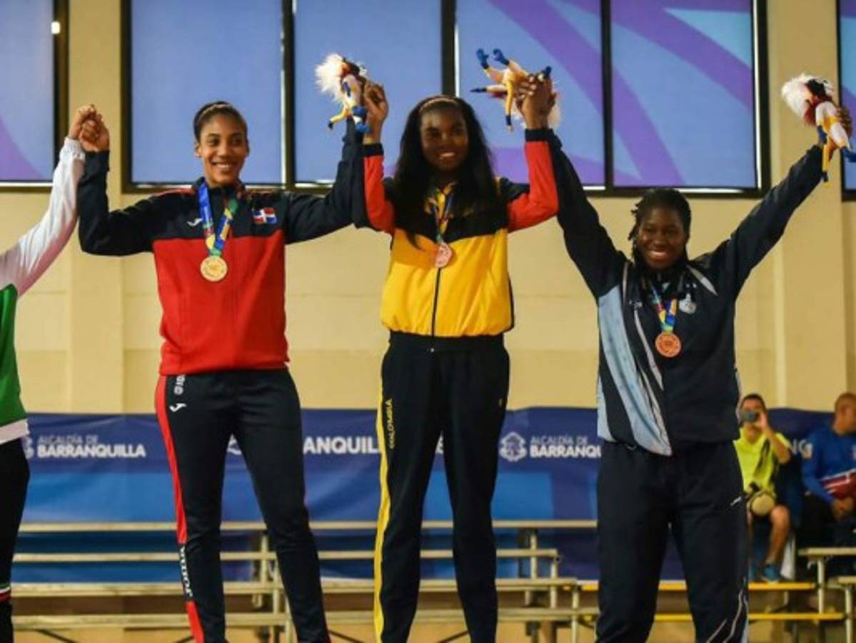 Keyla Ávila dedica medalla ganada en Colombia a familia, entrenadores y compañeros
