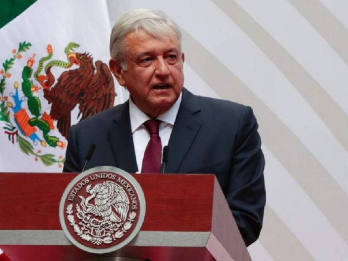 Presidente de México revive viejo pacto con militares para blindar su proyecto político