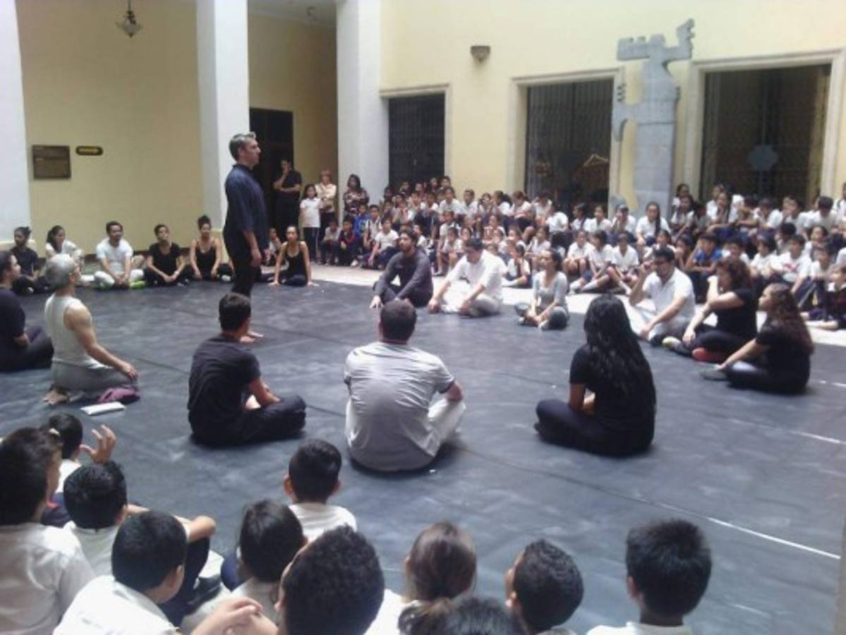 Con espectáculo de danza promueven educación artística en escuelas