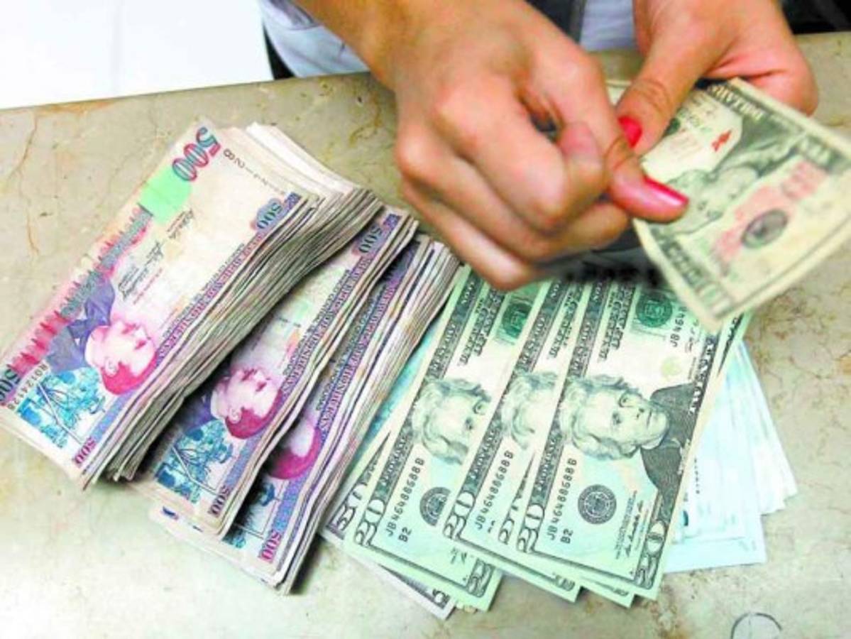 Solo 8% de remesas que ingresan al país se pagan en dólares