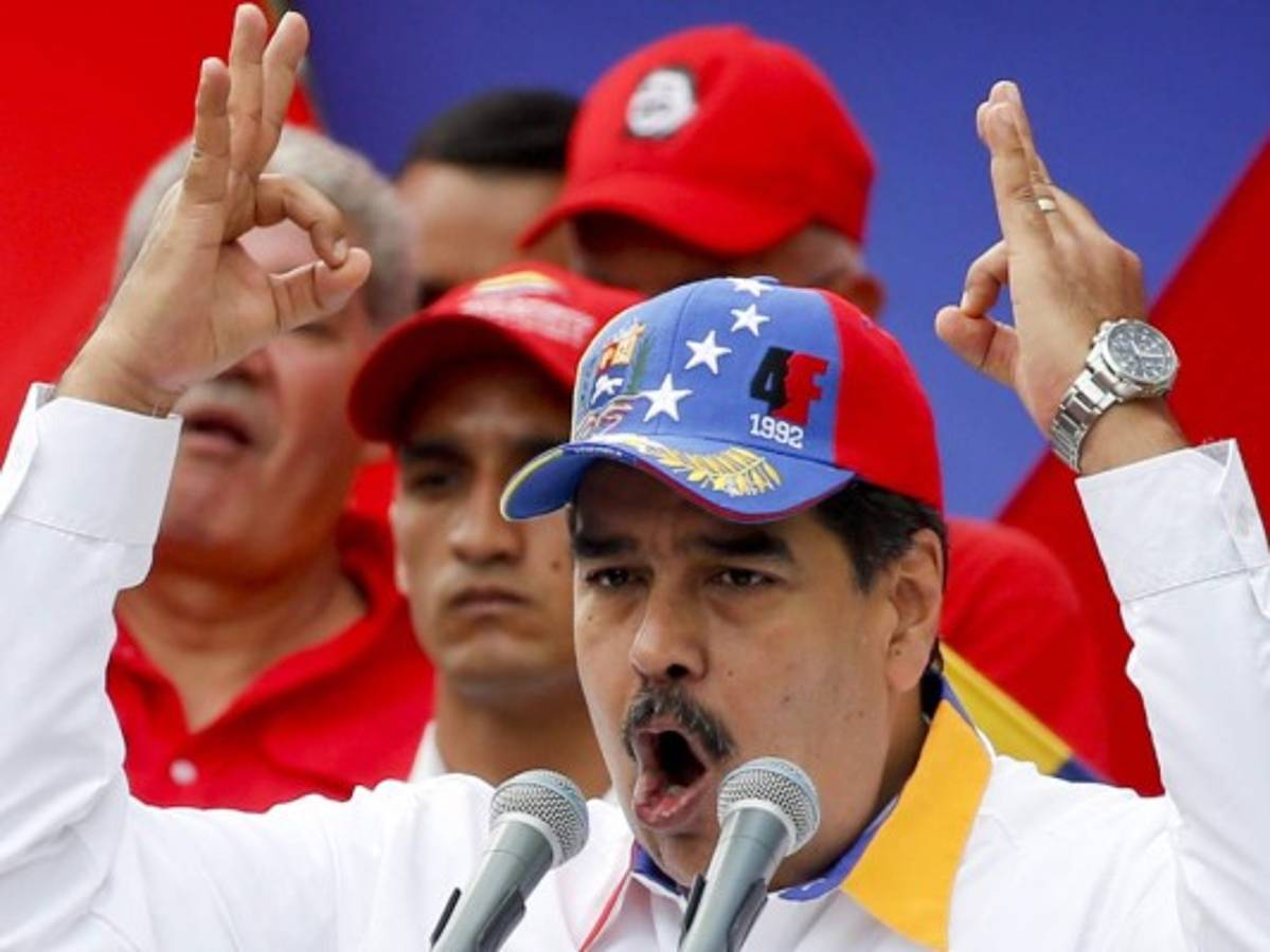 Maduro exige a Biden desbloquear fondos para pagar vacunas  