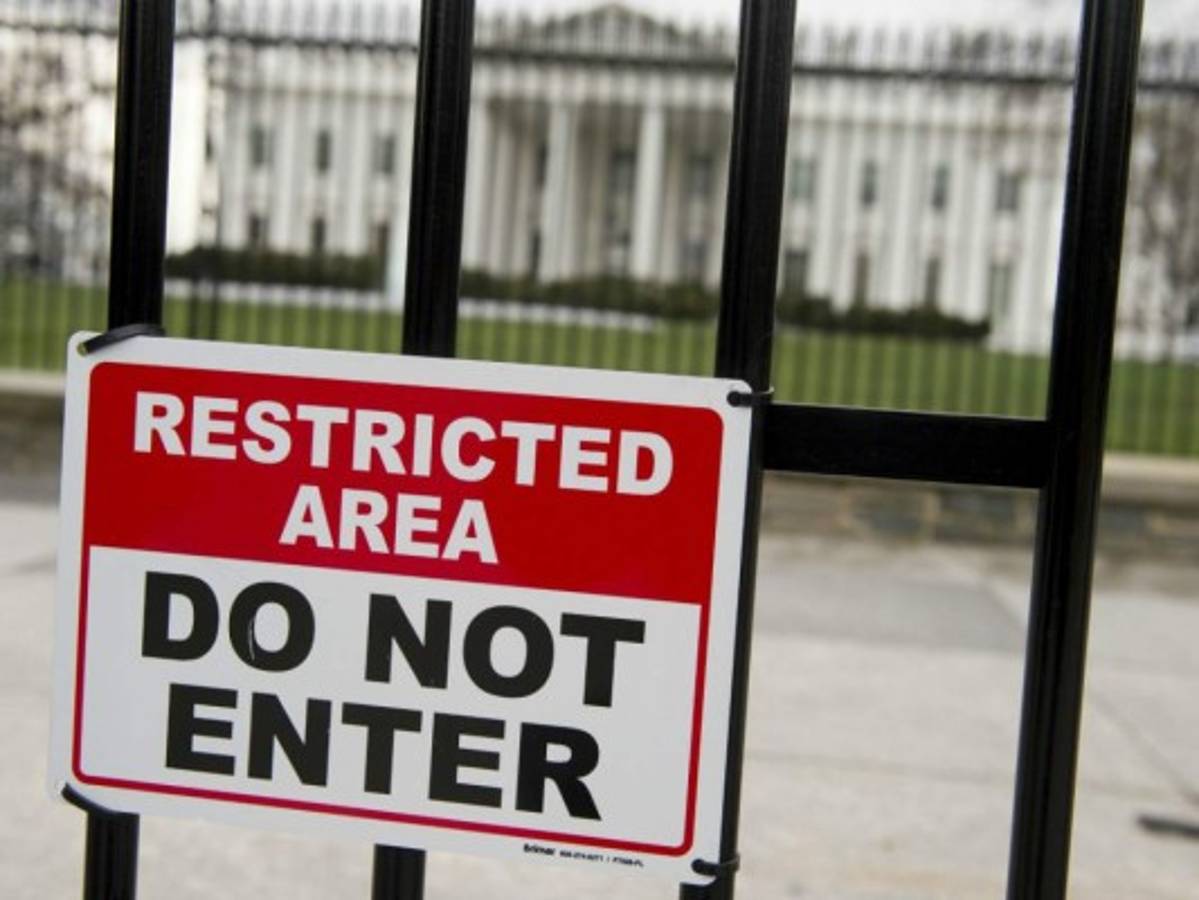 Detienen a una persona que intentó ingresar a la Casa Blanca