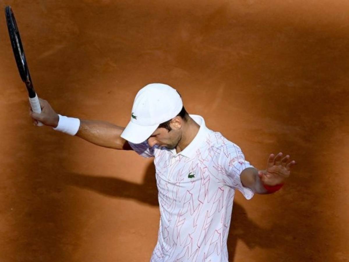 Advierten a Novak Djokovic por obscenidad en Roma  