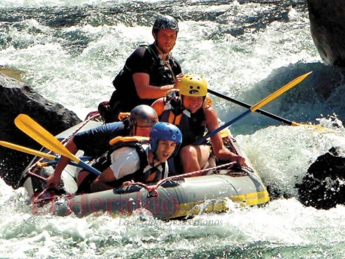 Ríos de aventura, otra opción para veraneantes en Honduras