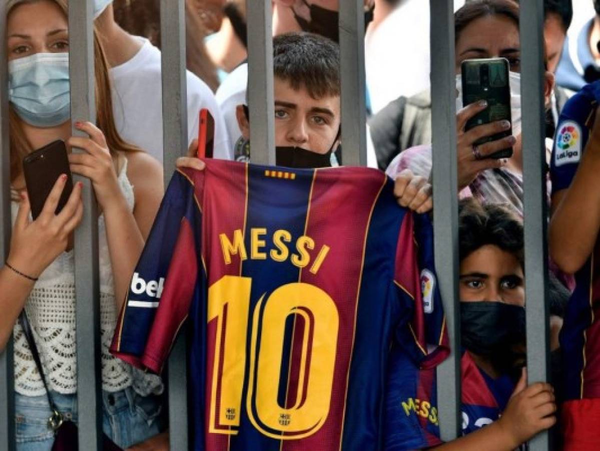 Firmar por el PSG 'es una posibilidad', dice Messi en su despedida del Barcelona