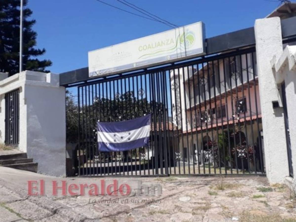 Empleados de Coalianza piden pago de prestaciones