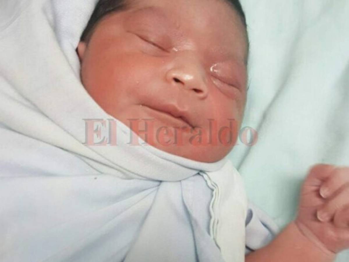Una niña y un varón los primeros hondureños que nacieron en 2018