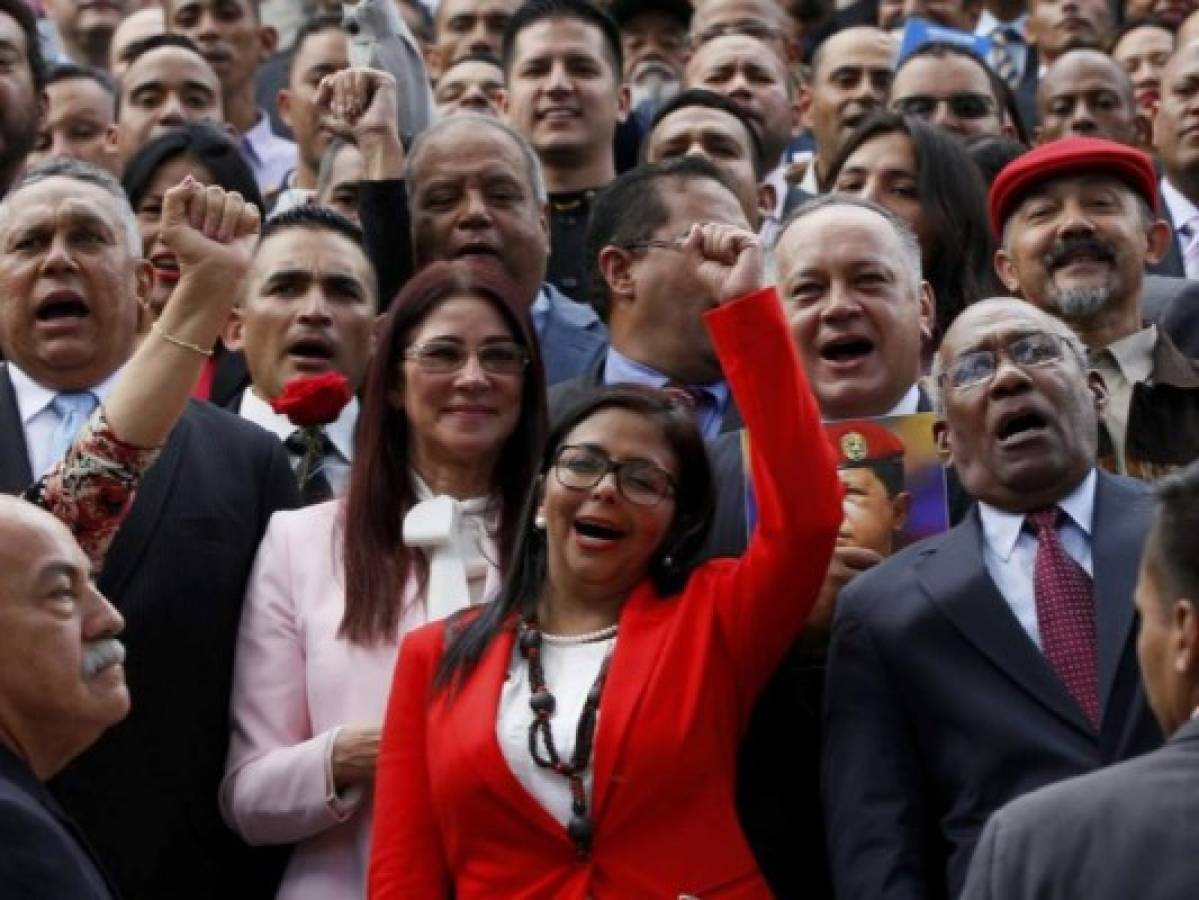Asamblea Nacional Constituyente venezolana ordena elecciones antes de fin de abril