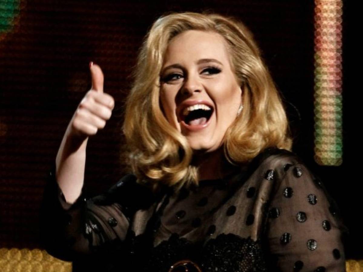 Adele rompe récord de vistas en Youtube