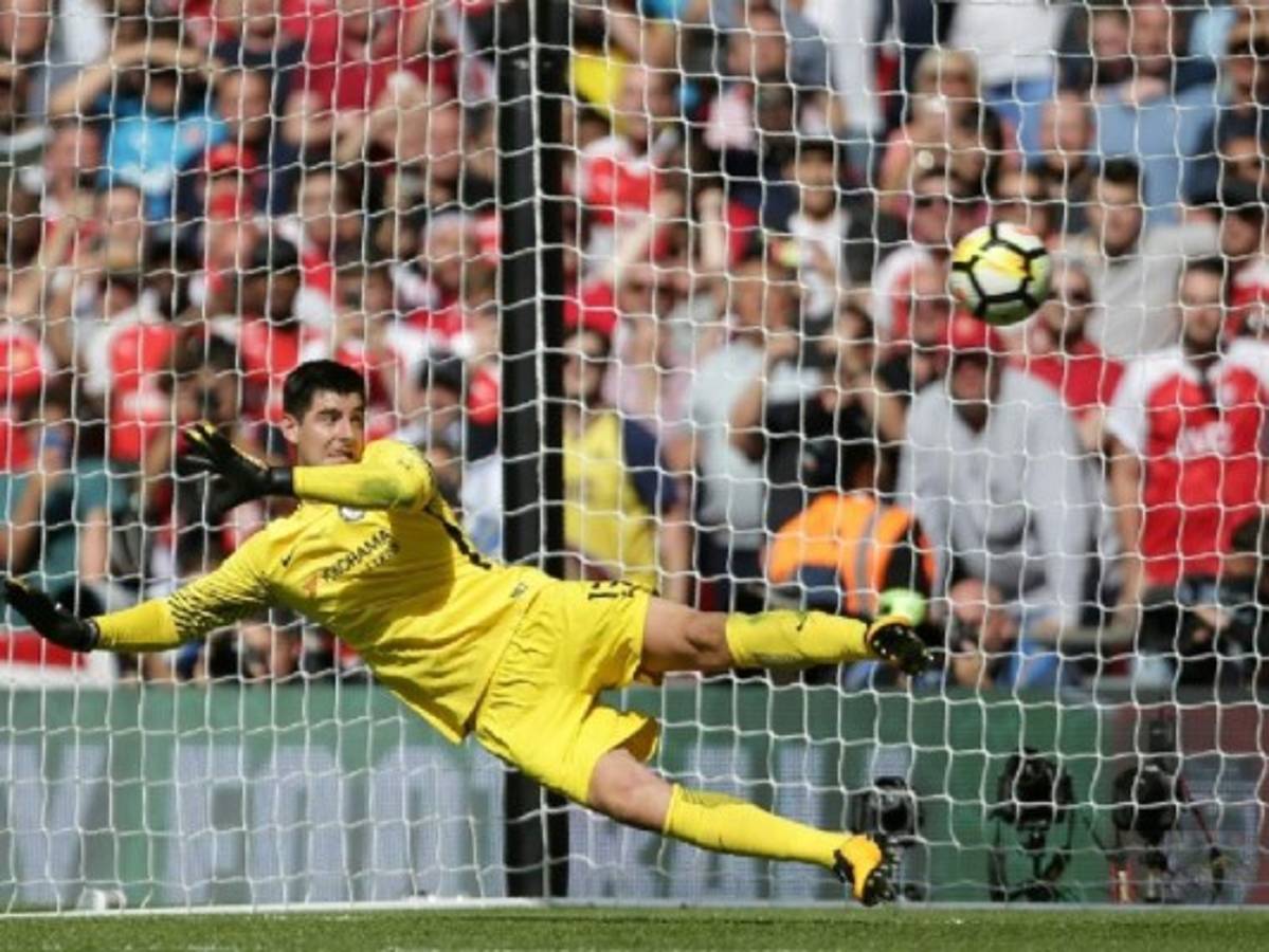 Courtois presentará una denuncia contra Wilmots por 'calumnias y difamación'