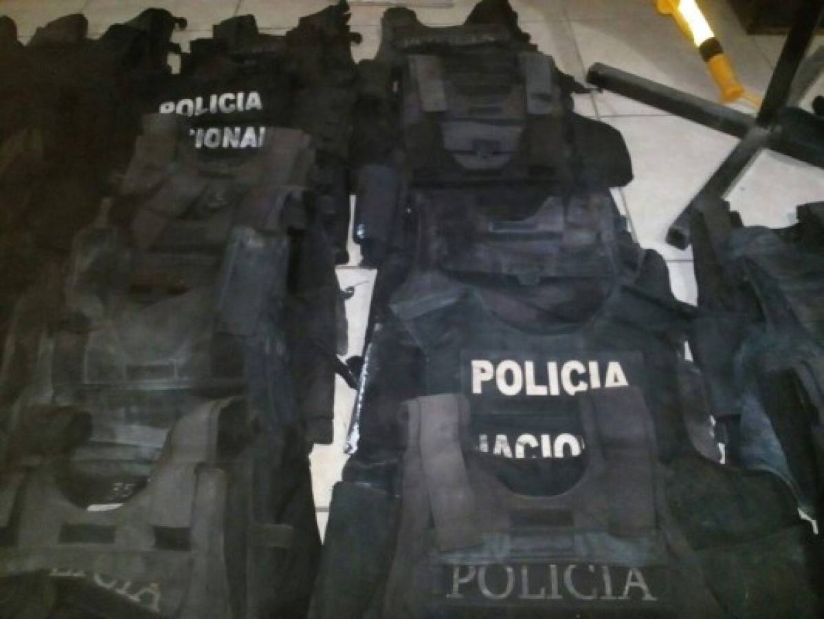 Recupera 103 chalecos policiales sustraídos durante saqueos en Honduras
