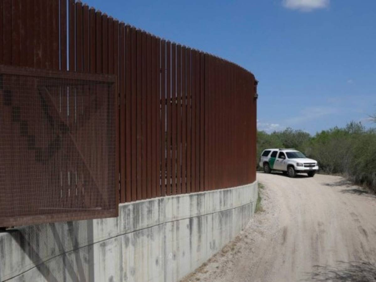 Donald Trump recibe más fondos para construir su muro fronterizo