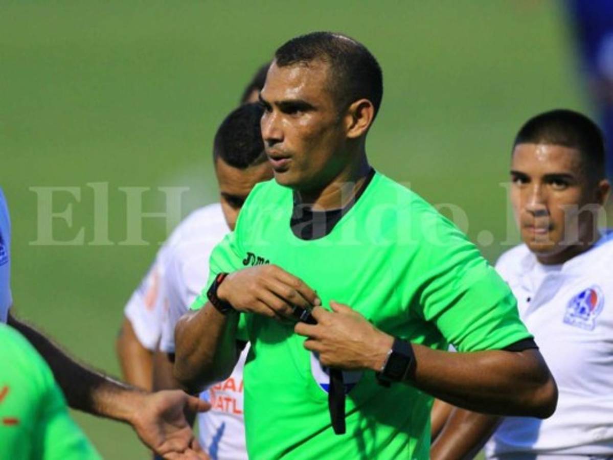 Marathón denuncia que árbitro Óscar Moncada llegó indispuesto al clásico