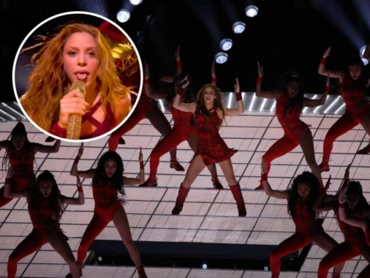 ¿Qué significa el gesto que hizo Shakira en su show del Super Bowl?