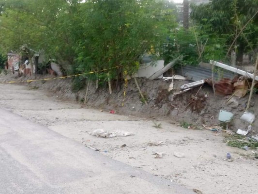 Carbonizado hallan el cadáver de un hombre en Choloma, Cortés