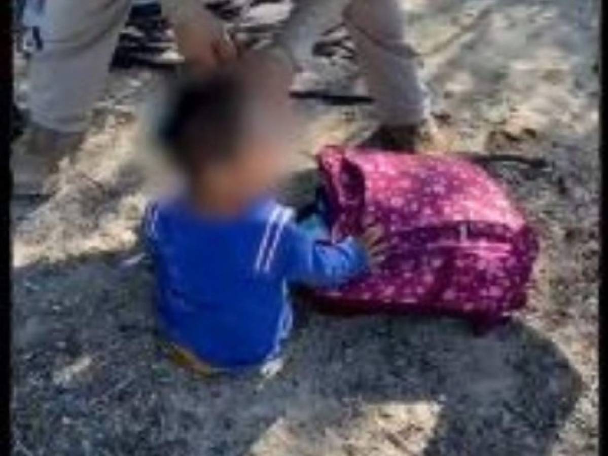 VIDEO: Rescatan a niño hondureño abandonado entre arbustos en México  