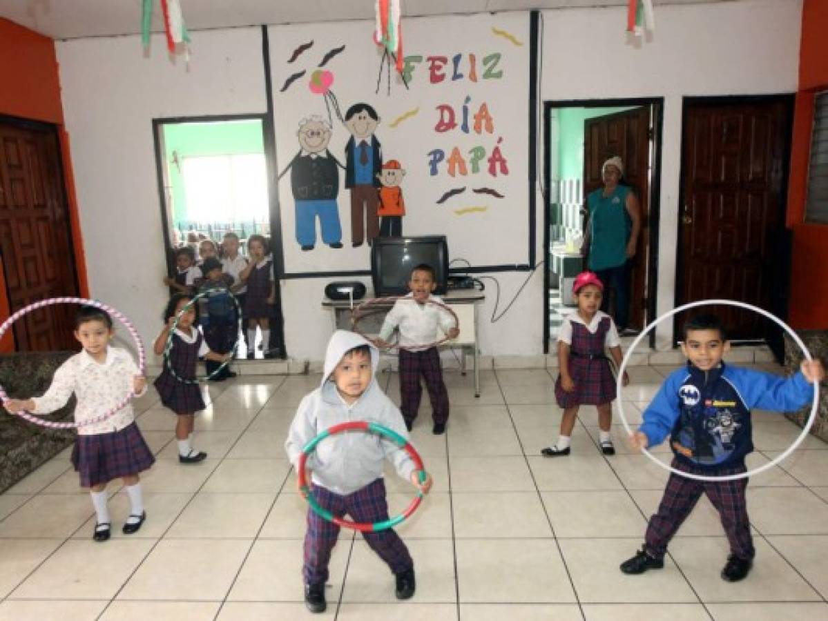 Más de 150 mil jefes de hogar celebran su día en la capital hondureña