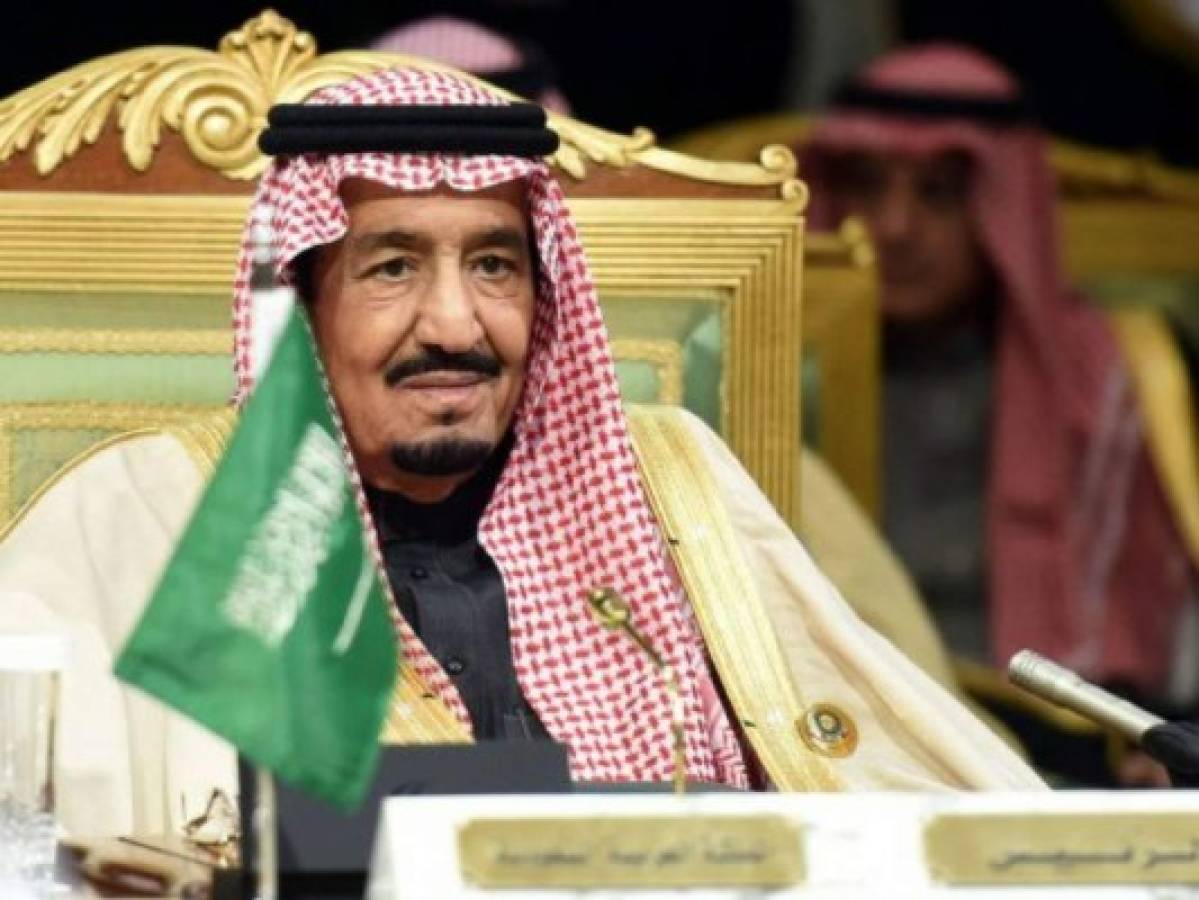 El rey de Arabia Saudita discute sobre Jerusalén con el primer ministro turco