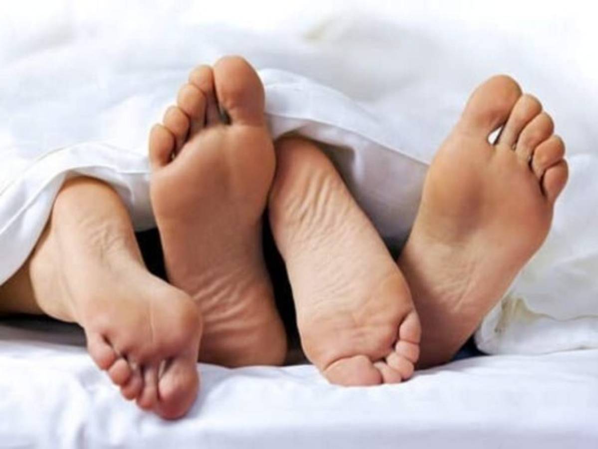 Tener más 10 parejas sexuales aumenta riesgo de cáncer, según estudio