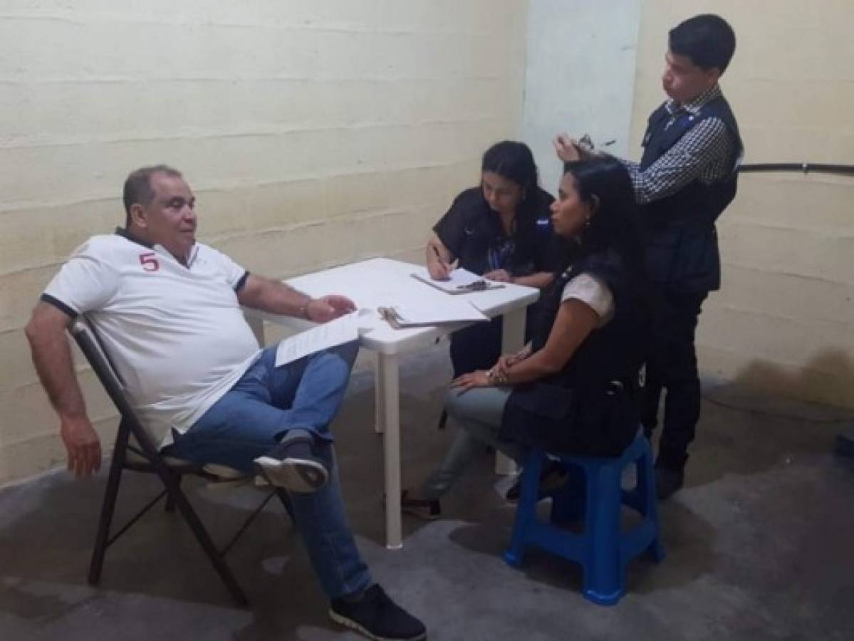 Conadeh visita a periodista David Romero Ellner en batallón de Támara