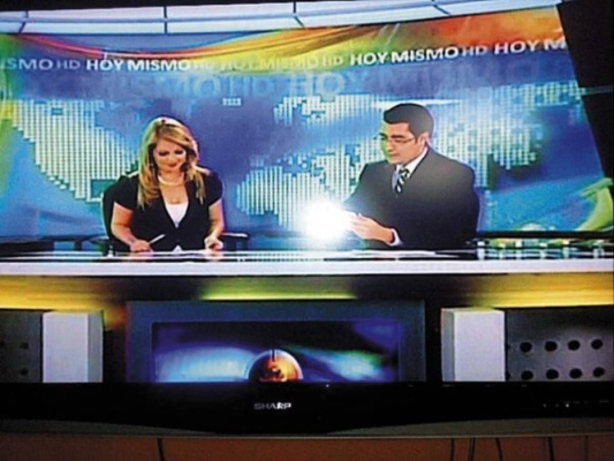 Jaqueline Redondo, la bella presentadora hondureña de noticias