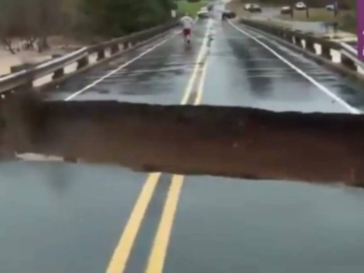 Puente colapsa cuando reportera transmitía en vivo en Carolina del Norte
