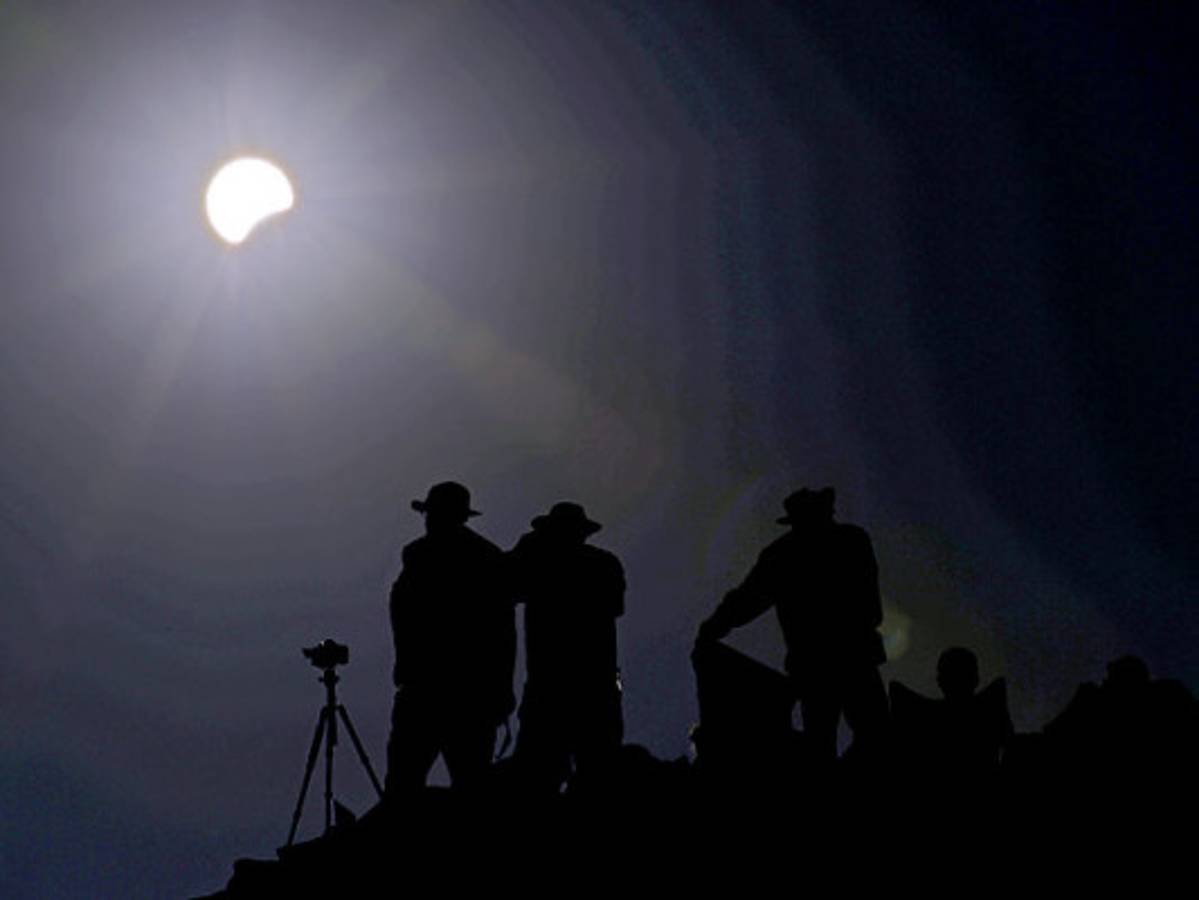 'Anillo de fuego' impacta a millones desde Asia a EEUU