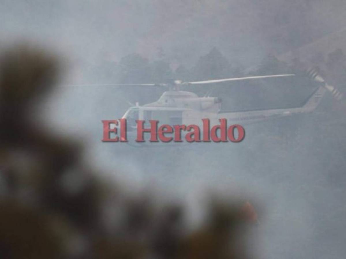 Voraz incendio de zacatera amenaza a varias viviendas en El Hatillo, en la capital de Honduras