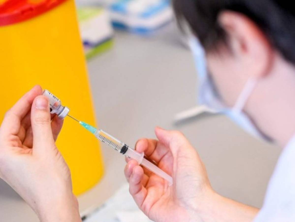 Envíos de vacuna de Pfizer a 8 países europeos sufren retrasos