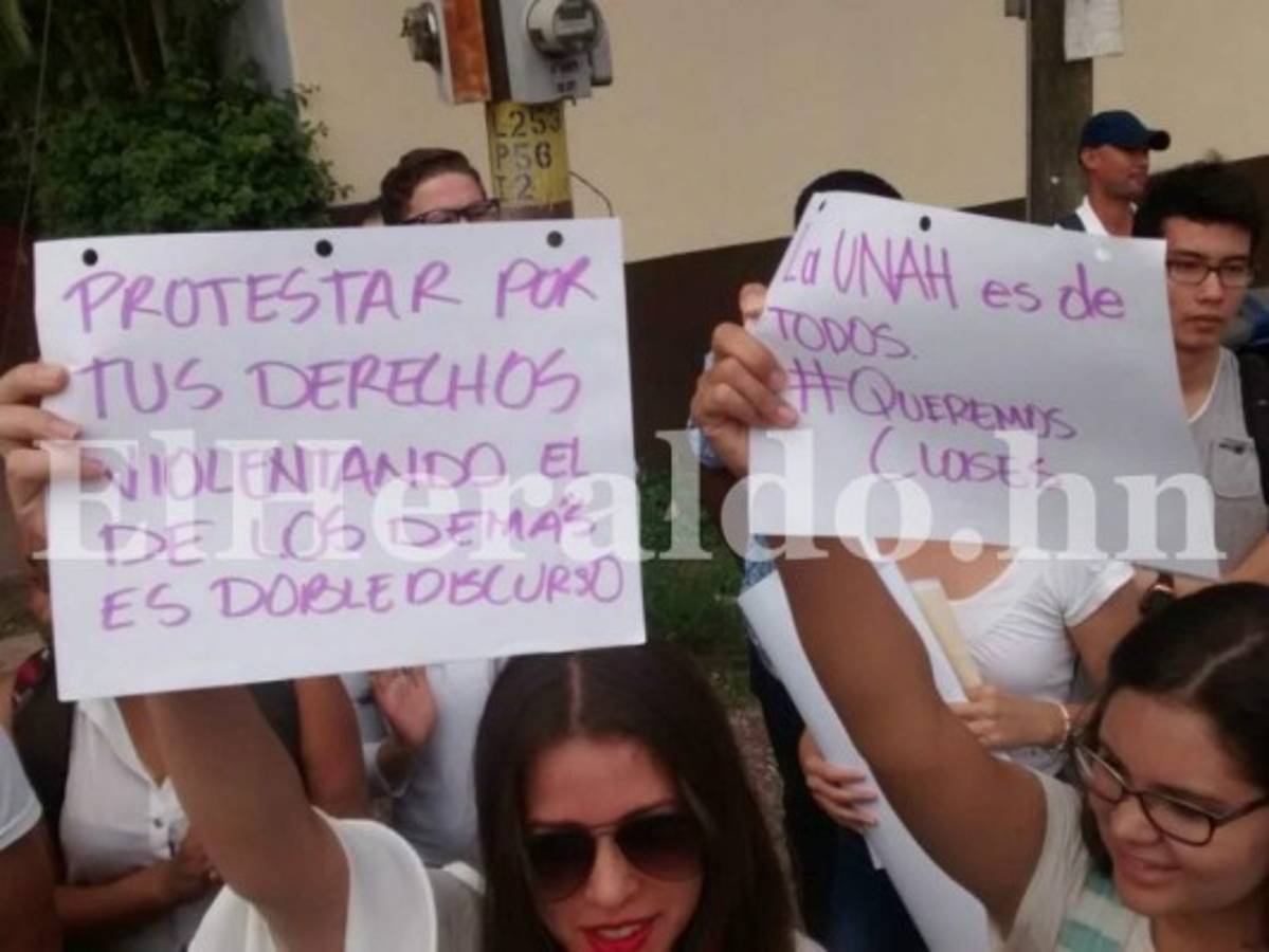 Honduras: Estudiantes piden en plantón la normalización de clases en la UNAH