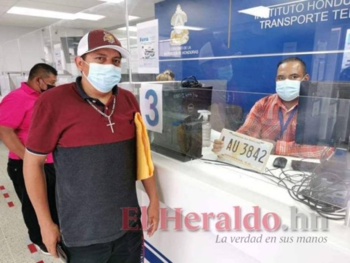 Continúa la feria de asignación de placas en el Distrito Central