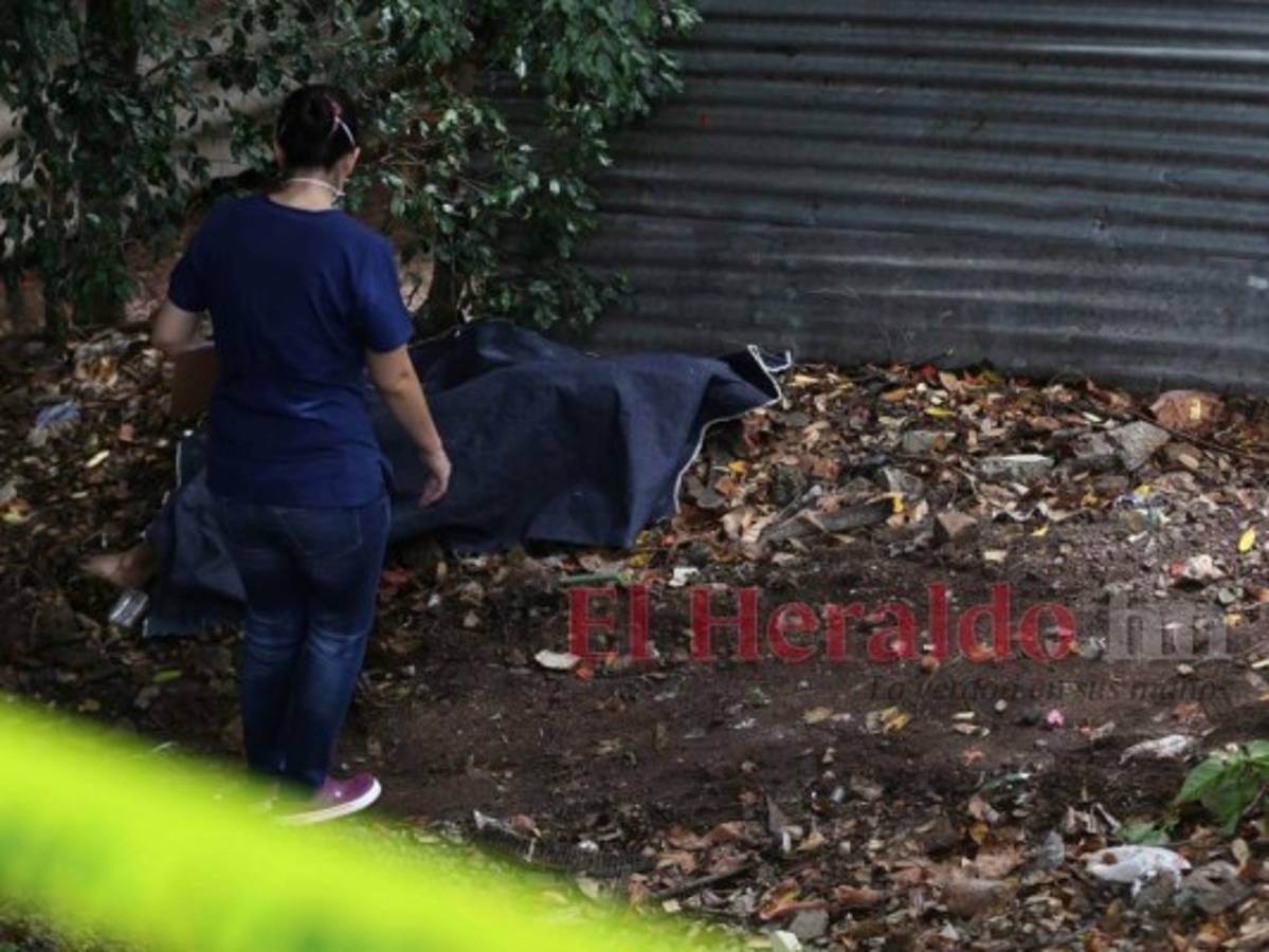 De un golpe en la cabeza muere hombre que lavaba carros en el Hato de Enmedio